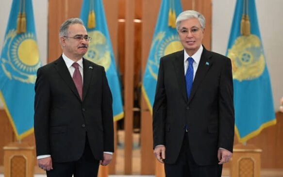 Azərbaycan səfiri etimadnaməsini Qazaxıstan Prezidentinə təqdim etdi