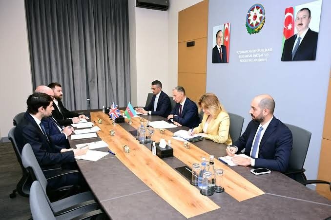 Azərbaycan və Böyük Britaniya yeni yol xəritəsini müzakirə edir