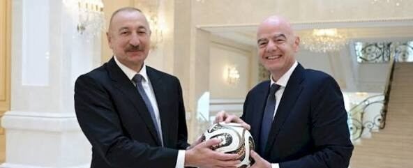 FIFA prezidenti Bakıda