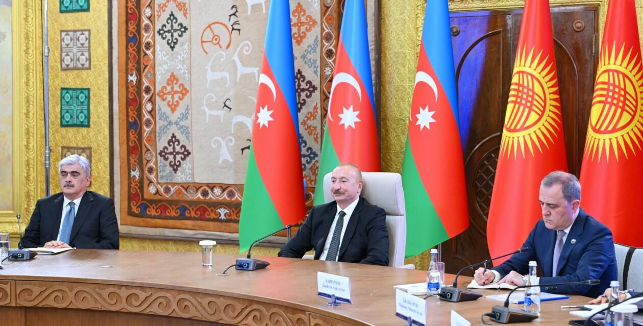 Azərbaycan və Qırğızıstan Dövlətlərarası Şurasının 3-cü iclası Çolpon-Atada keçirilib