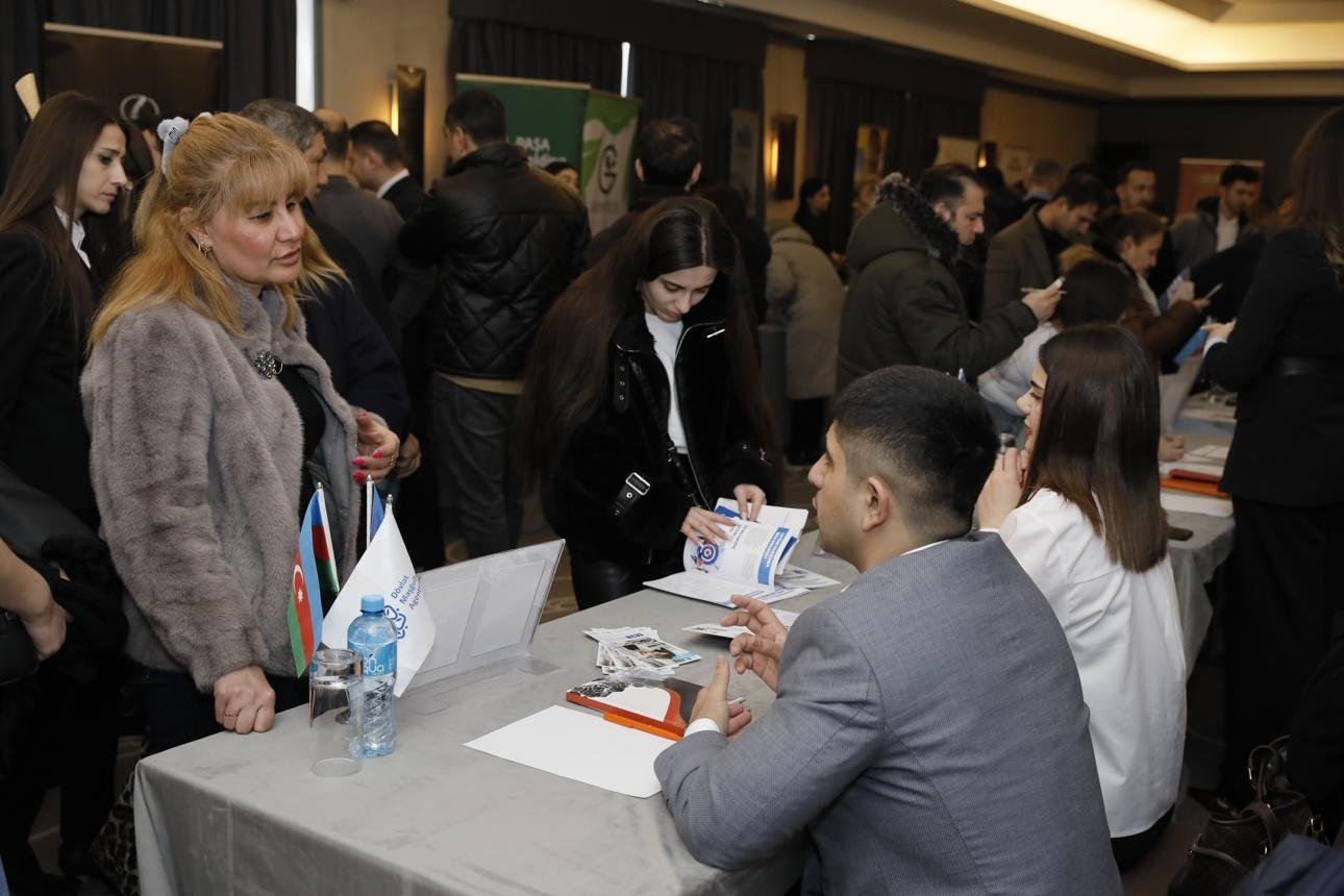 Azərbaycanda əmək bazarı ilə bağlı yeni statistika açıqlanıb.