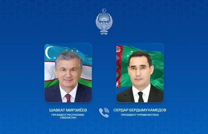 Özbəkistan Prezidenti Şavkat Mirziyoyev və Türkmənistan Prezidenti Sərdar Berdiməhəmmədov