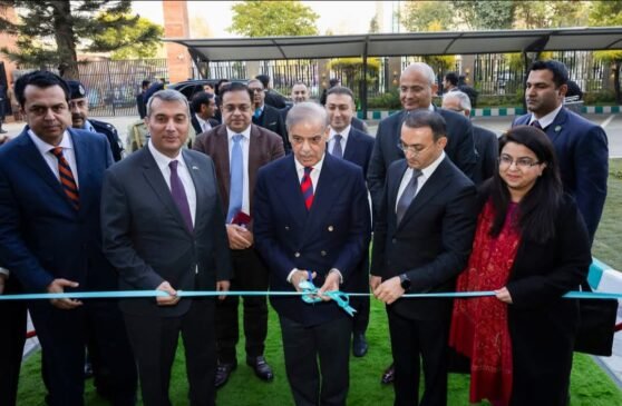 Pakistanda "ASAN xidmət" mərkəzinin açılış mərasimi və rəsmi qonaqlar.
