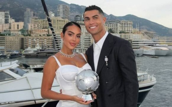 Ronaldu evlənir?