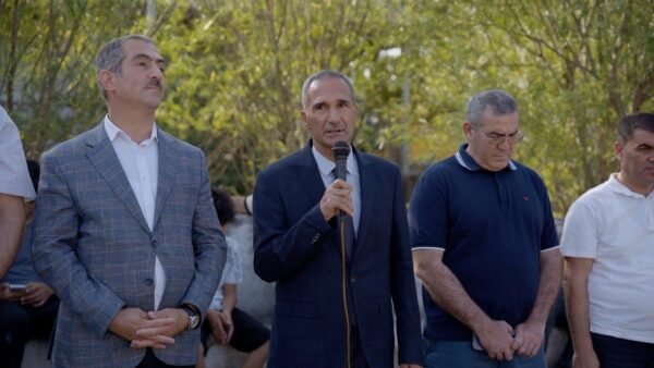 Salyanda şəhidlərin xatirəsinə həsr olunmuş futbol turnirinin açılışı oldu