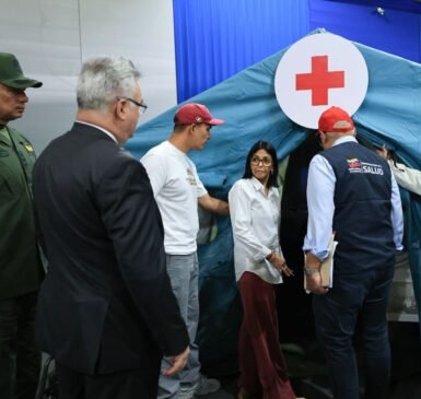 rusiya-venesuelaya-35-ton-humanitar-yardim-catdirdi-elaz-info.
