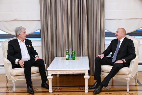 İlham Əliyev Viktor Yuşenko ilə görüşüb